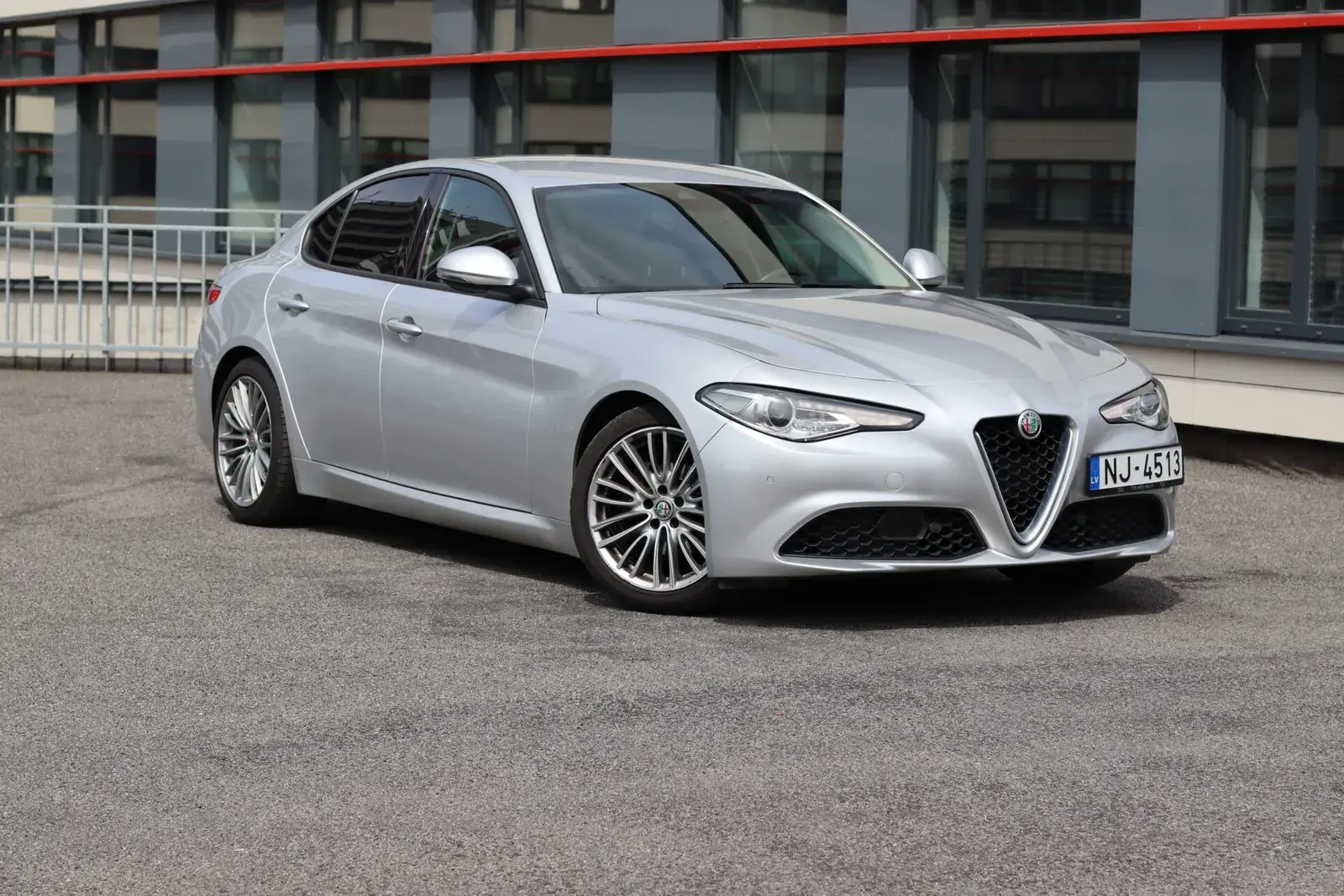 Alfa Romeo Giulia Q2 2016