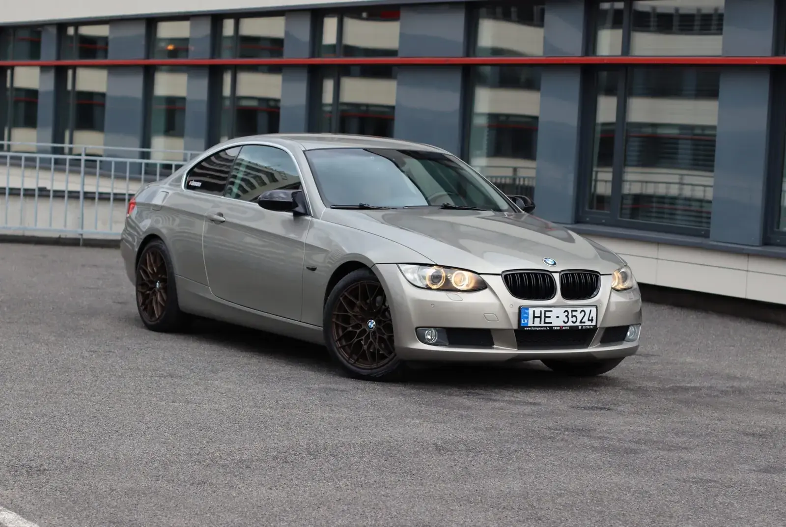 BMW 325i (E92) 2008